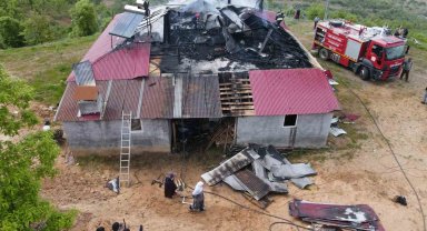 Bingöl'de çatı yangını