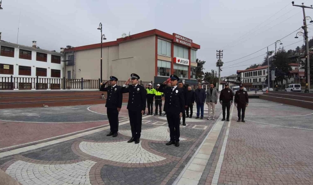 Bolu'da Türk Polis Teşkilatı'nın 179. kuruluş yıl dönümü için çelenk sunma töreni düzenlendi