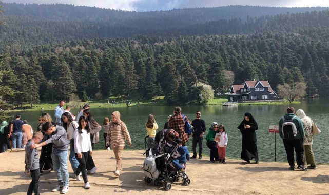 Bolu'nun gözde turizm merkezlerinde bayram yoğunluğu