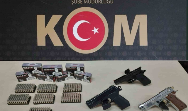 Burdur'da düzenlenen operasyonda 3 adet tabanca ele geçirildi