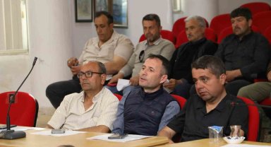 Burhaniye'de muhtarlar Başkan Deveciler'i ziyaret etti