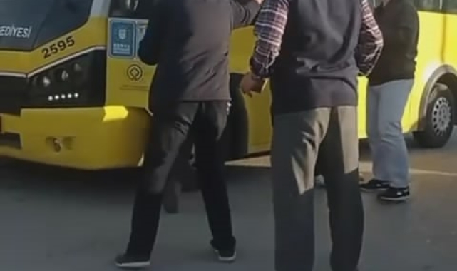 Bursa'da yumruklu yol kavgası kamerada