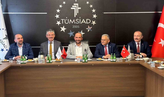 Büyükkılıç'tan TÜMSİAD Kayseri Şubesi'ne bayram ziyareti