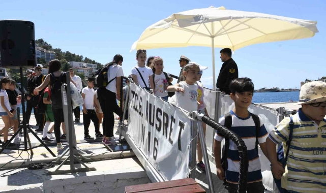 Çanakkale Zaferinin mimarı 'Tgc Nusret' Kuşadası'nda ziyarete açıldı