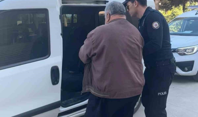 Çanakkale'de haklarında kesinleşmiş hapis cezası bulunan 4 şüpheli yakalandı