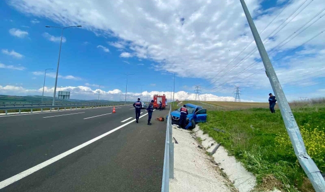 Çanakkale'de kontrolden çıkan araç takla attı: 1 ölü, 1 yaralı