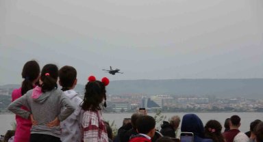 Çanakkale'de SOLOTÜRK nefesleri kesti