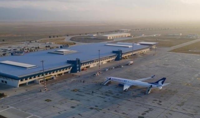 Çardak Havalimanı'ndan 40 bin 489 yolcu uçtu
