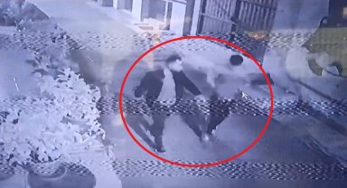 Cezaevinden yeni çıktı, sevgilisinin canı sıkılınca otomobil çaldı, yine cezaevine girdi