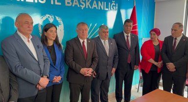 CHP Genel Başkan Yardımcısı Gökhan Zeybek, Kilisliler ile bir araya geldi