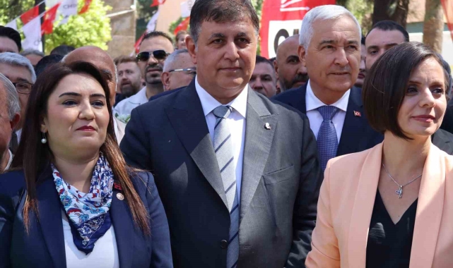CHP İzmir teşkilatıyla bayramlaştı