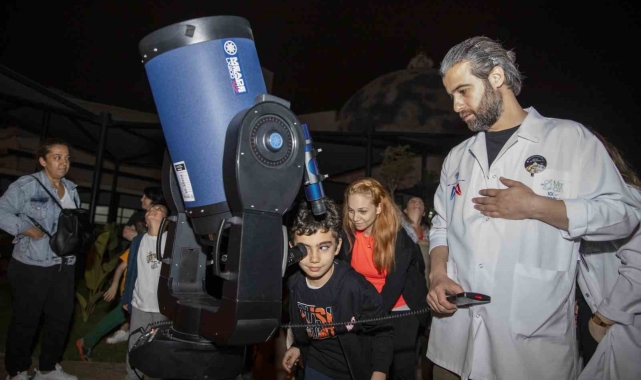 Çocuklar Mercan'da ilk kez 'Gece Gözlem Etkinliği'ne katıldı