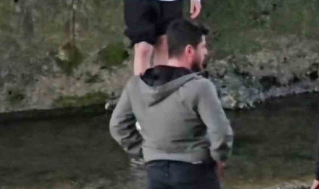 Çoruh Nehri'nde balık tutmak isterken az kalsın canından oluyordu