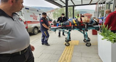 Çorum'da çatıdan düşen kişi yaralandı