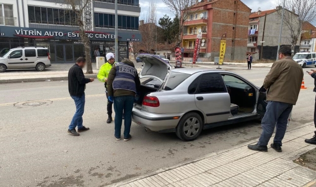 Çorum polisinin şok uygulamaları sürüyor