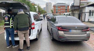 D100 Karayolunda makas atarak trafik akışını tehlikeye düşüren şahıslar yakalandı