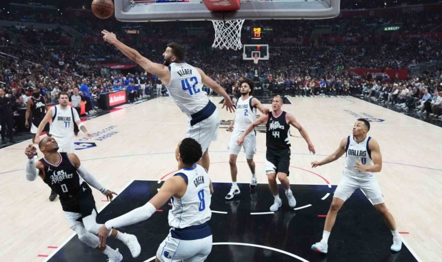 Dallas seride durumu 1-1'e getirdi