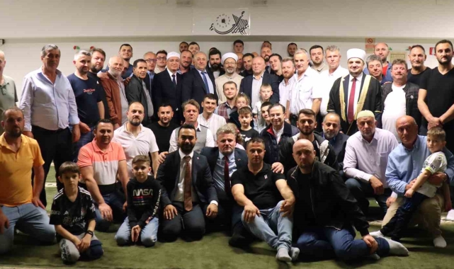 Diyanet İşleri Başkanı Erbaş, İtalya'da gurbetçilerle buluştu