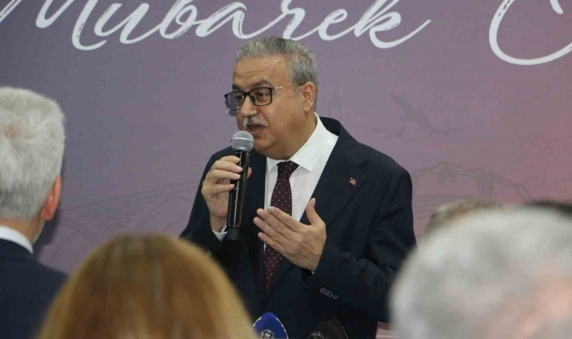 Diyarbakır Valisi Su, kentteki idareciler ve vatandaşlarla bayramlaştı