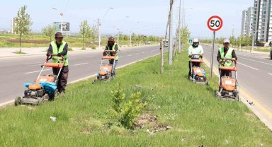 Diyarbakır'da günlük 150 bin metrekarelik yeşil alanda çalışma yürütülüyor