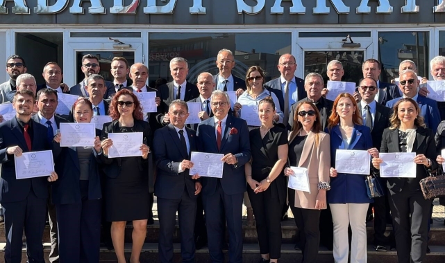Dursun Mirza Bandırma Belediye Başkanlığı mazbatasını aldı