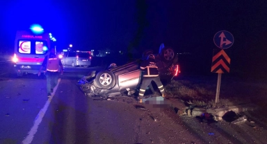 Edirne'de iki otomobil çarpıştı: 1 ölü, 1 yaralı