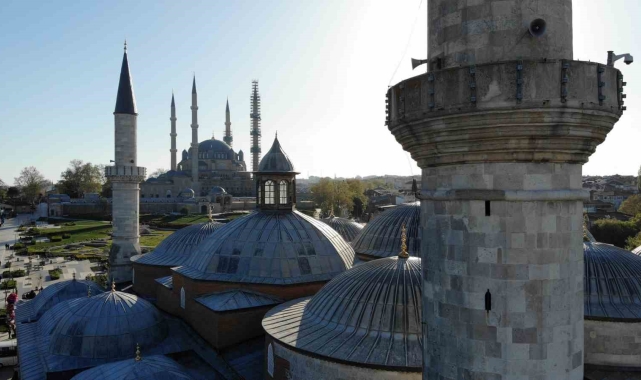 Edirne'de Ramazan Bayramı namazında camiler doldu taştı