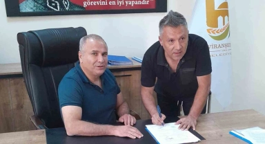Elazığlı teknik adam Bülent Güllü'nün takımı şampiyon oldu