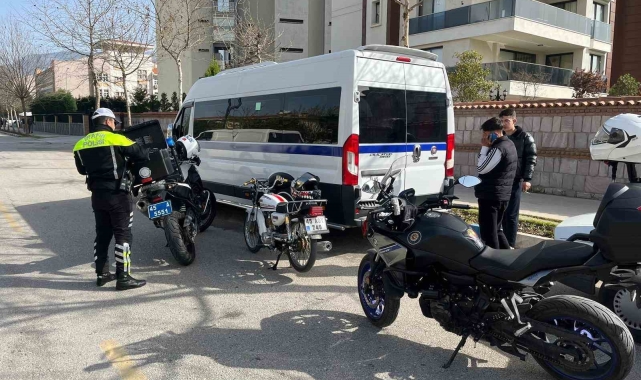 Emniyetten okul önlerinde motosiklet denetimi