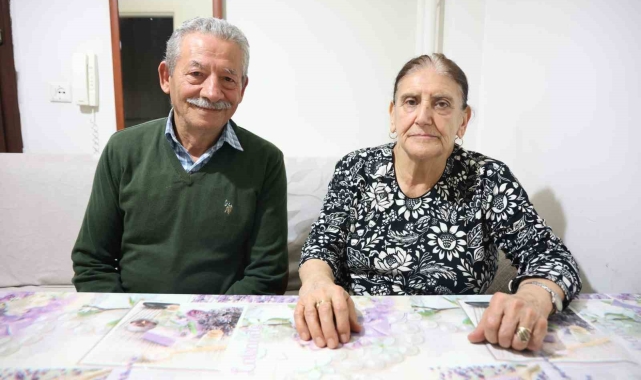 Enkazın altında 4 gün kalan çiftin kurtarılma anları kamerada