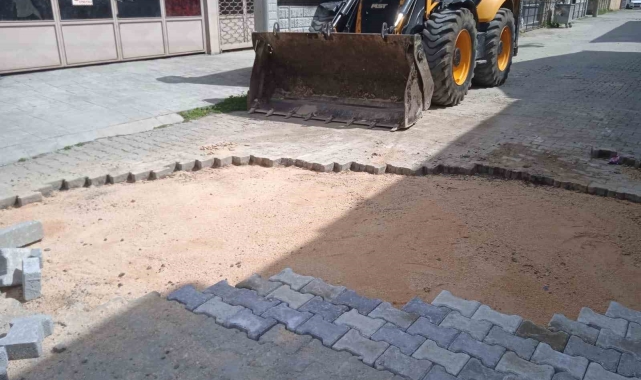 Erenler'de fen işleri ekipleri sahada