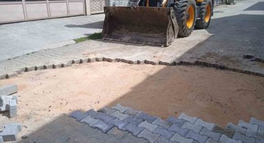 Erenler'de fen işleri ekipleri sahada