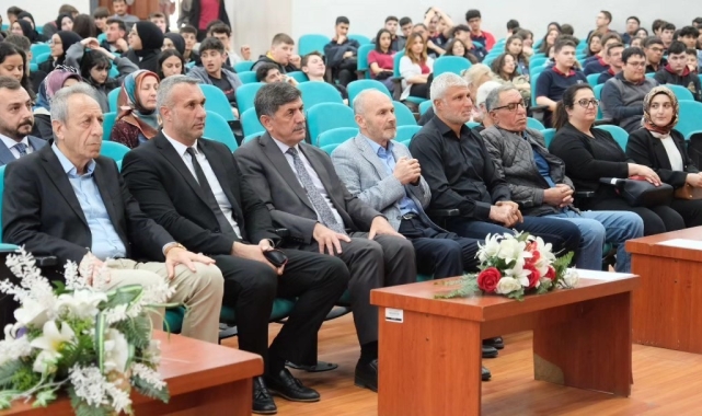 Erzincan'da yazılım üzerine program düzenlendi