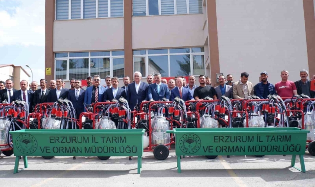 Erzurum'da çiftçiye makine desteği