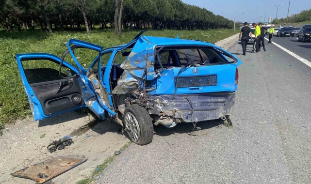 Esenyurt TEM'de hatalı şerit değiştirme kazası: 2 yaralı