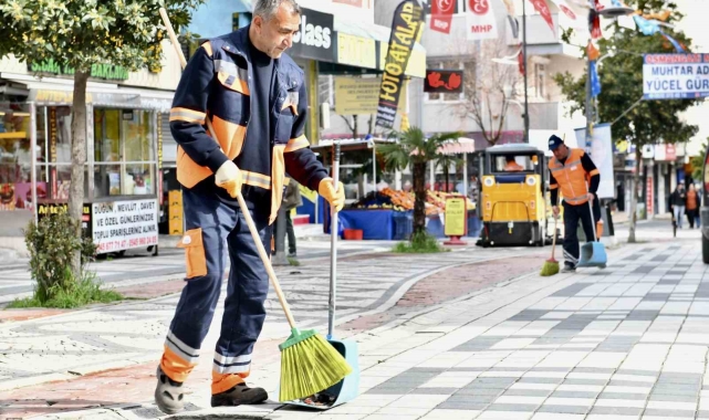 Esenyurt'ta sokaklar Ramazan Bayramı'na hazır