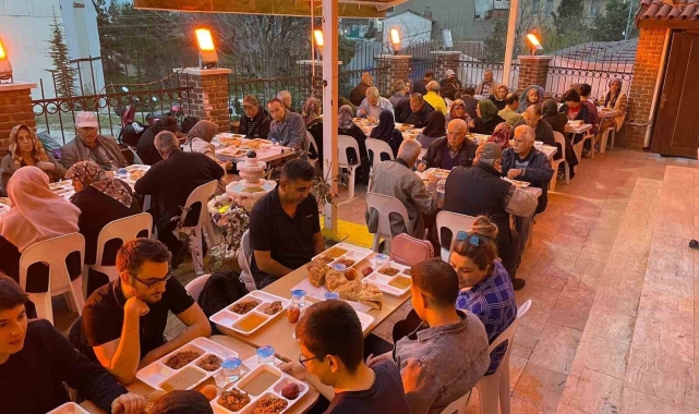 Eskişehir Türk Ocağı'nın yardım ve iftar programları devam ediyor