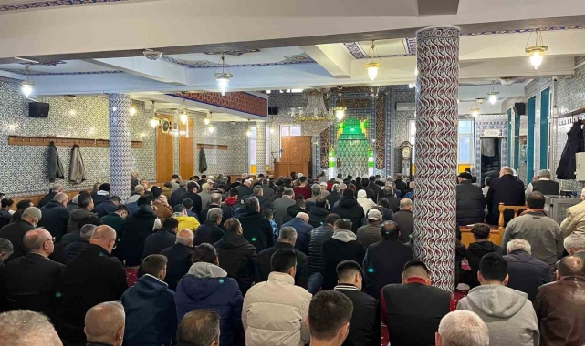 Eskişehir'de bayram namazı kılındı