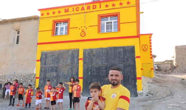 Evini sarı-kırmızıya boyatıp Icardi yazan Diyarbakırlı taraftar İHA'ya konuştu