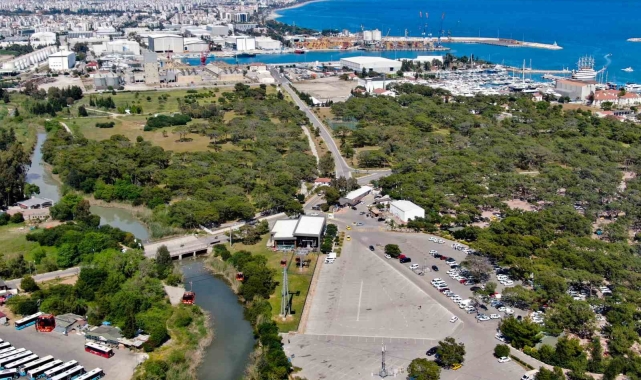 Faciadan dönülen teleferik alanında sessizlik hakim