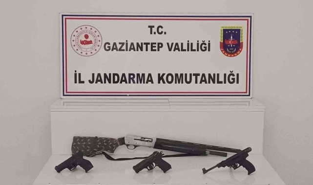 Gaziantep'te 14 adet ruhsatsız silah ele geçirildi: 11 gözaltı