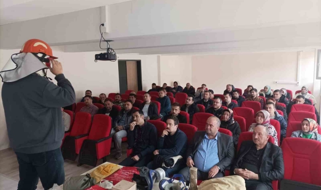 Gediz'de orman yangını gönüllülük eğitimi
