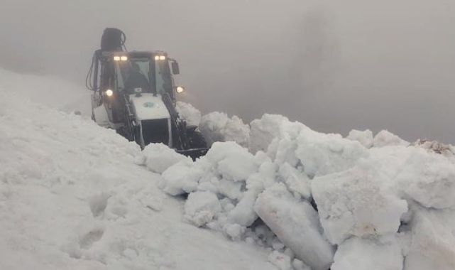 Giresun'da Nisan ayında kar mücadelesi