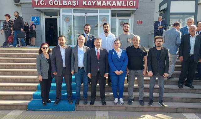 Gölbaşı'nda seçimleri kazanan Odabaşı mazbatasını aldı