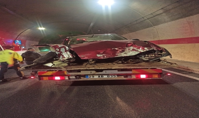 Gümüşhane'de tünelde duvara çarpan otomobilin sürücüsü öldü