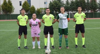 Horozkentspor Süper Lig'i 1 puanla kaçırdı