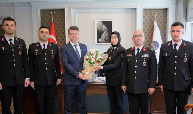 İl Jandarma Komutanı Demir, Emniyet Müdürü Ağırlar&#039;ı ziyaret etti