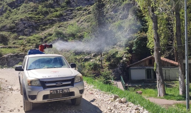 İlaçlama çalışmaları devam ediyor