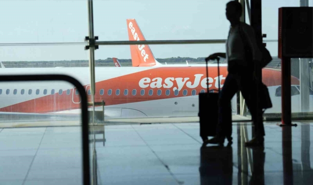 İngiliz havayolu şirketi EasyJet, Tel Aviv uçuşlarını 6 ay erteledi