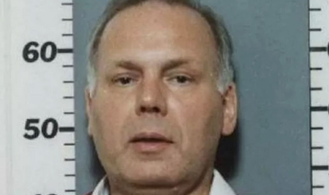 İngiltere'nin "en çok arananlar" listesindeki pedofili şüphelisi havalimanında yakalandı